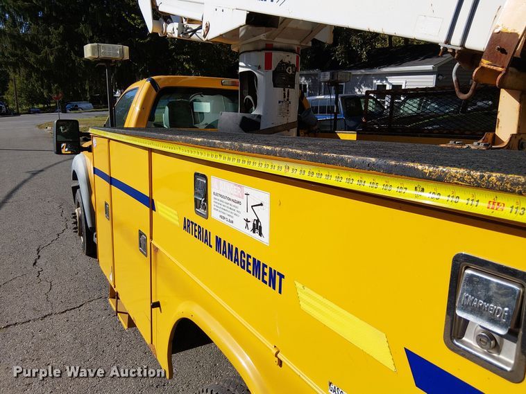 image for item DU3676 2011 Ford F550 bucket truck