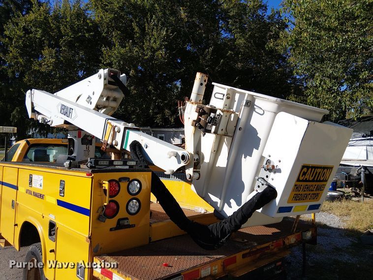 image for item DU3676 2011 Ford F550 bucket truck