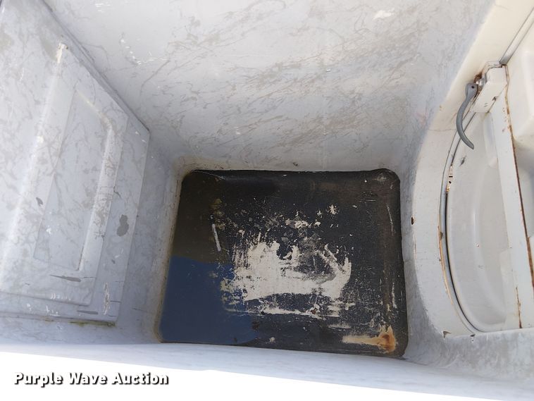 image for item DU3676 2011 Ford F550 bucket truck