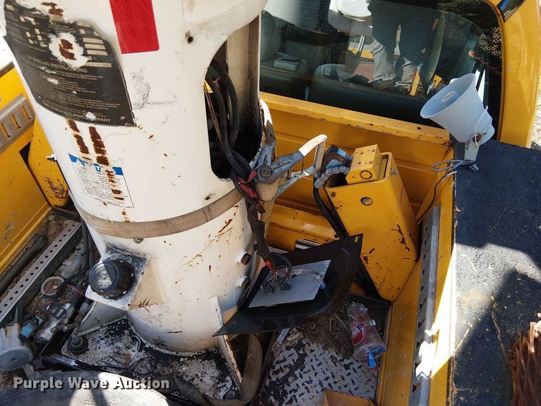 image for item DU3676 2011 Ford F550 bucket truck