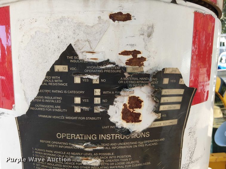 image for item DU3676 2011 Ford F550 bucket truck