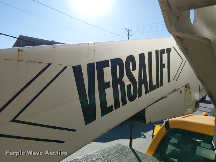 image for item DU3676 2011 Ford F550 bucket truck