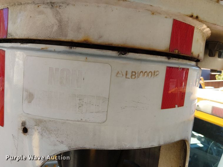 image for item DU3676 2011 Ford F550 bucket truck