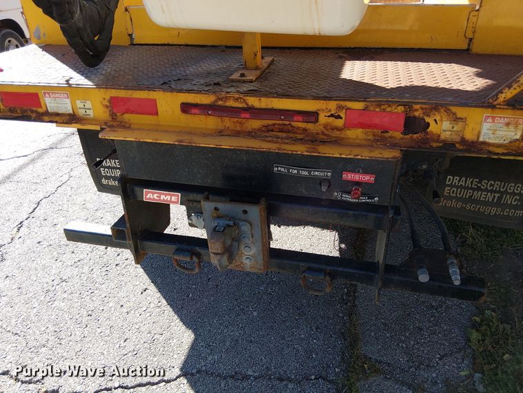 image for item DU3676 2011 Ford F550 bucket truck