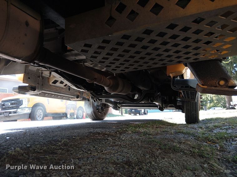 image for item DU3676 2011 Ford F550 bucket truck