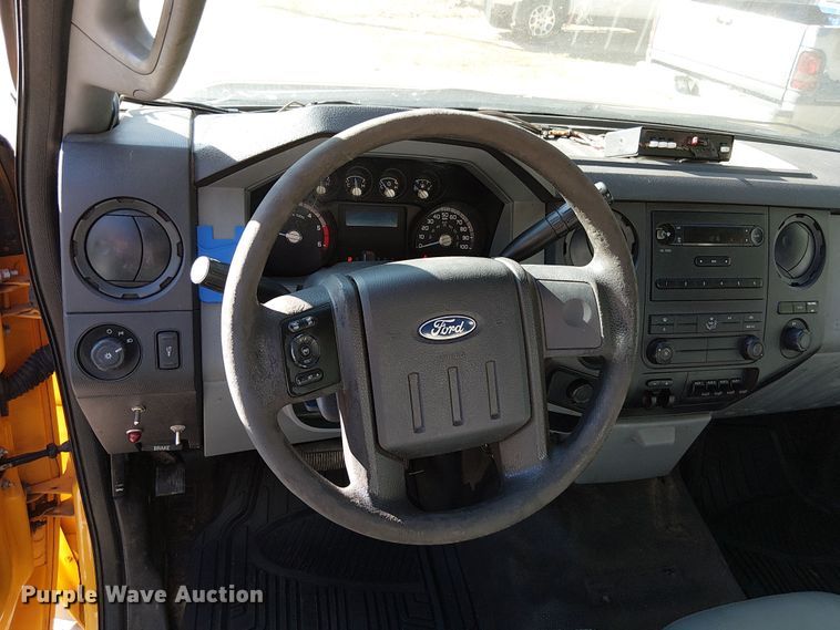 image for item DU3676 2011 Ford F550 bucket truck