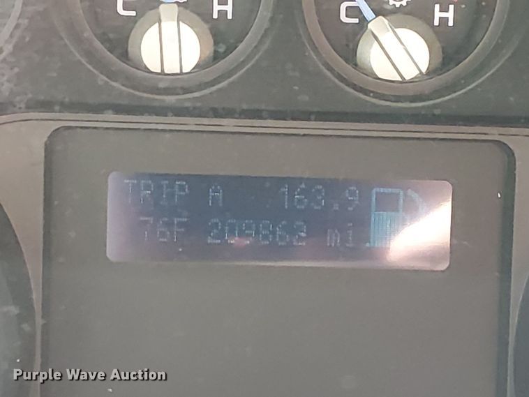 image for item DU3676 2011 Ford F550 bucket truck