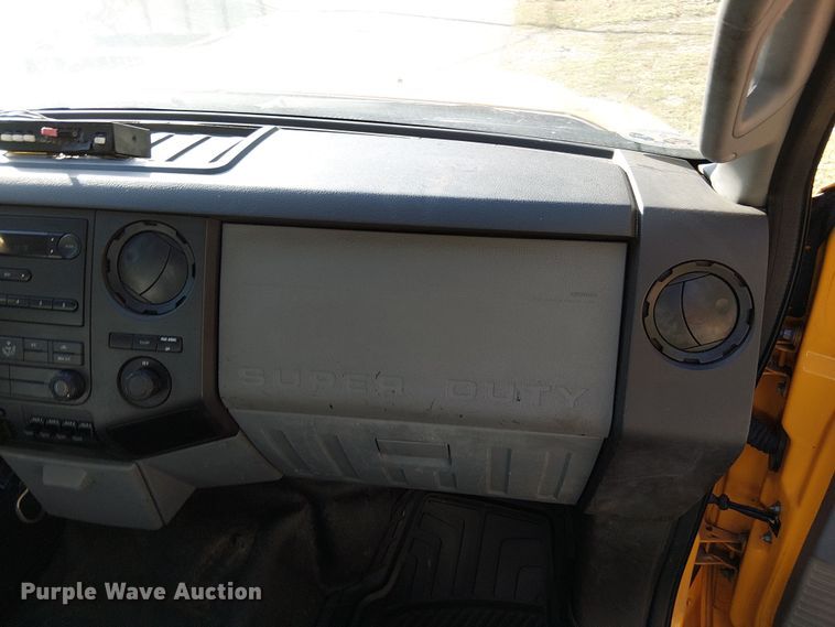 image for item DU3676 2011 Ford F550 bucket truck