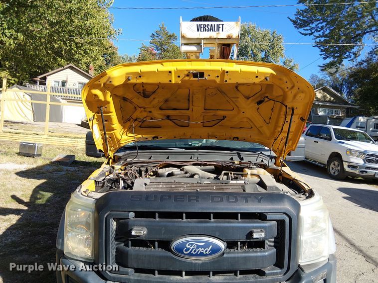 image for item DU3676 2011 Ford F550 bucket truck