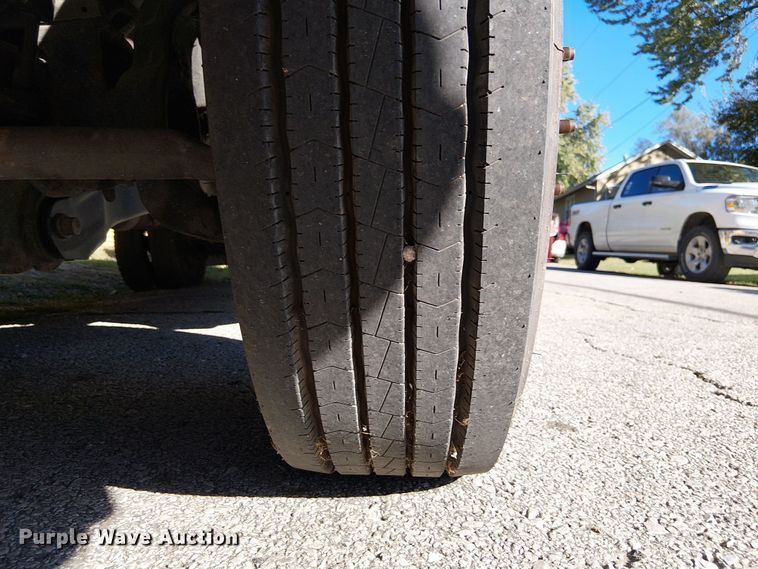 image for item DU3676 2011 Ford F550 bucket truck