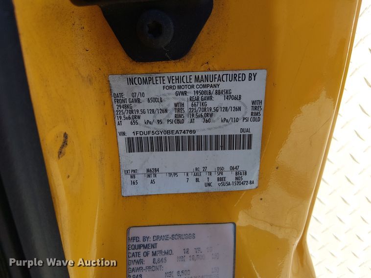 image for item DU3676 2011 Ford F550 bucket truck