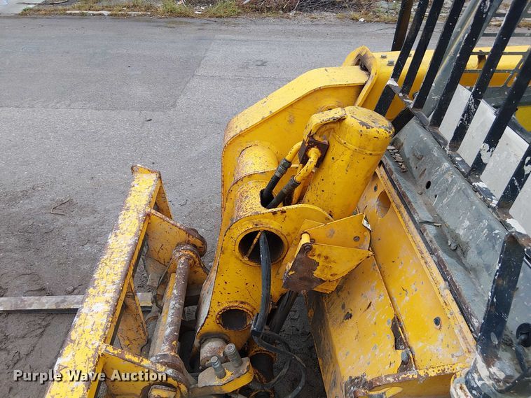 image for item DU3717 JCB 520 telehandler