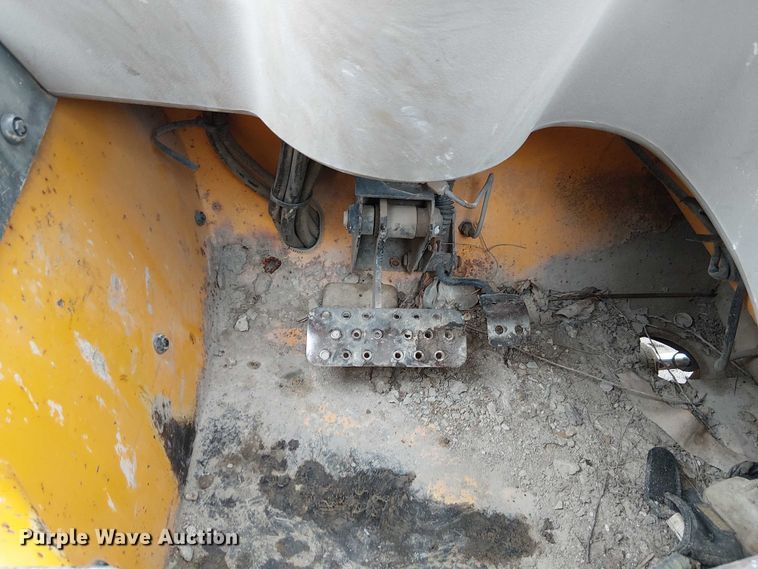 image for item DU3717 JCB 520 telehandler