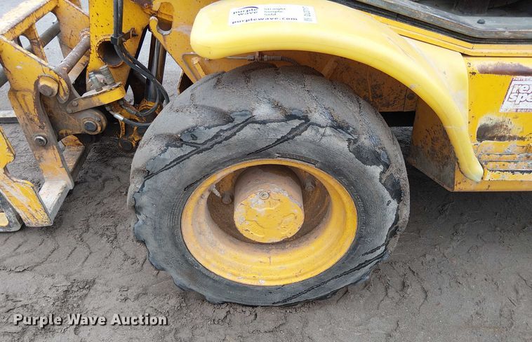 image for item DU3717 JCB 520 telehandler