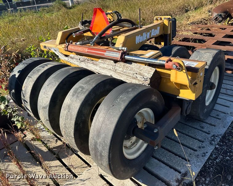 image for item DW4306 Walk and Roll packer