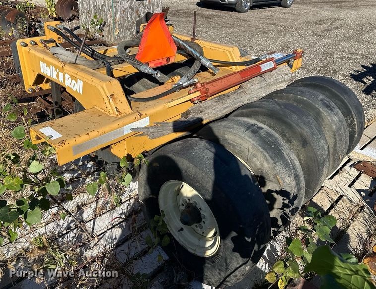 image for item DW4306 Walk and Roll packer