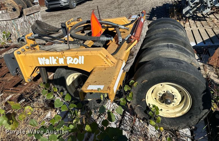 image for item DW4306 Walk and Roll packer