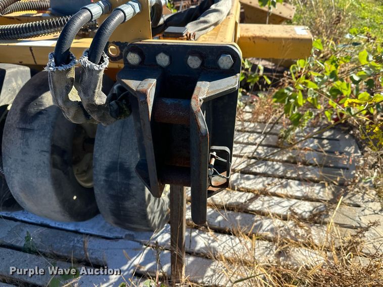 image for item DW4306 Walk and Roll packer