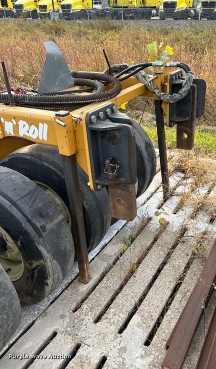 image for item DW4306 Walk and Roll packer