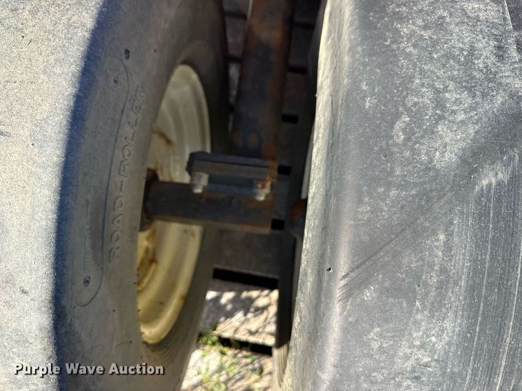 image for item DW4306 Walk and Roll packer