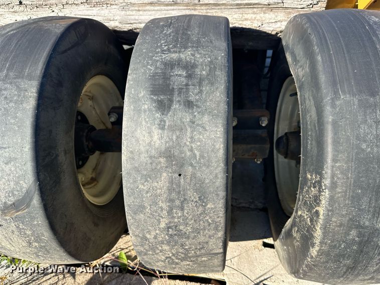 image for item DW4306 Walk and Roll packer