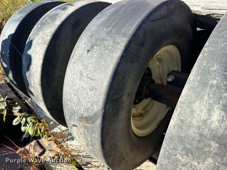 image for item DW4306 Walk and Roll packer