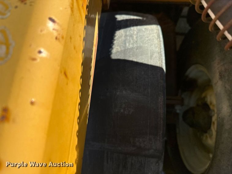 image for item DW4306 Walk and Roll packer