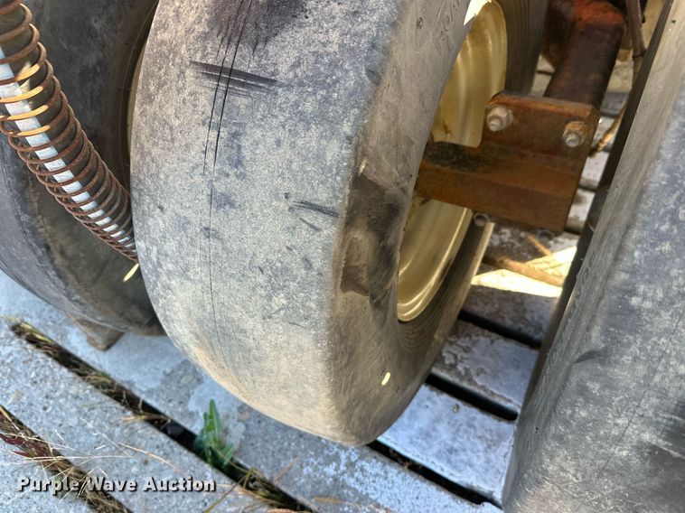 image for item DW4306 Walk and Roll packer