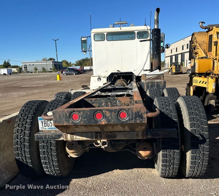 image for item DW4307 1981 Oshkosh truck cab and chassis