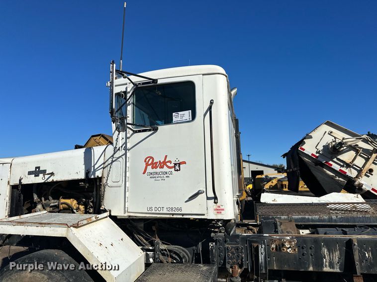 image for item DW4307 1981 Oshkosh truck cab and chassis