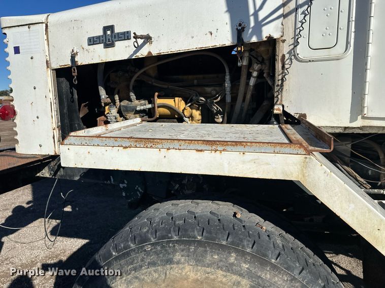 image for item DW4307 1981 Oshkosh truck cab and chassis