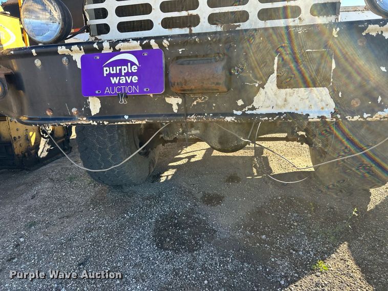 image for item DW4307 1981 Oshkosh truck cab and chassis