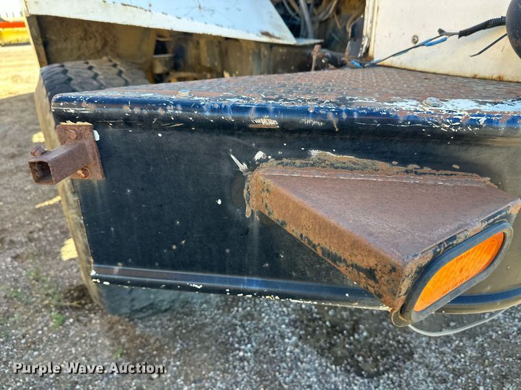 image for item DW4307 1981 Oshkosh truck cab and chassis