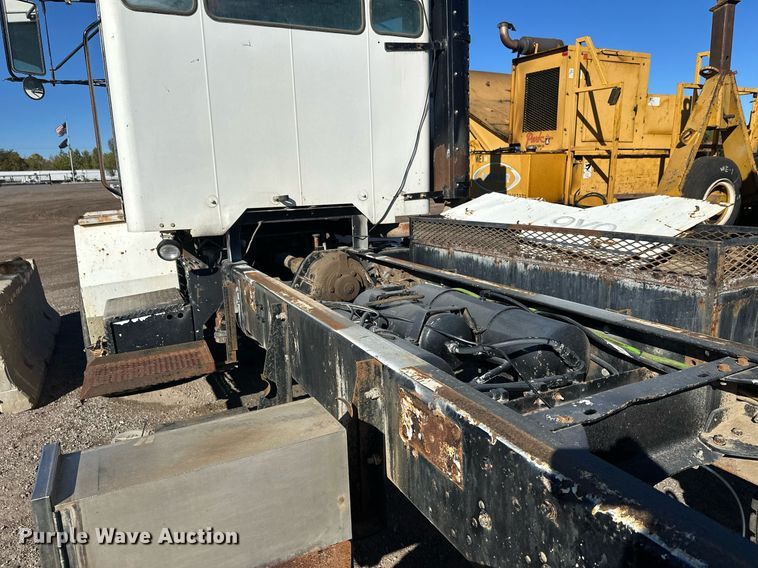 image for item DW4307 1981 Oshkosh truck cab and chassis