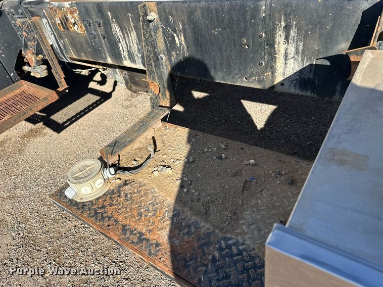 image for item DW4307 1981 Oshkosh truck cab and chassis