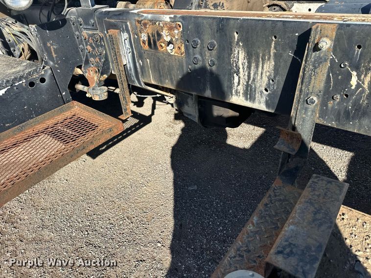 image for item DW4307 1981 Oshkosh truck cab and chassis