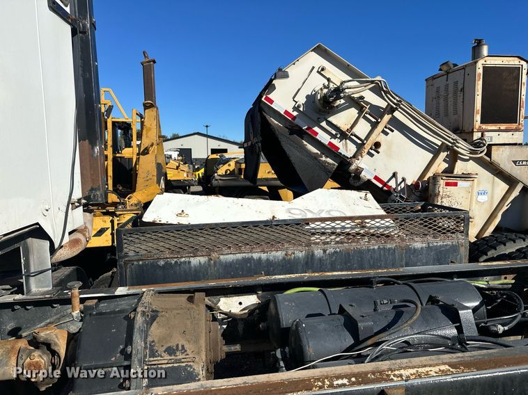 image for item DW4307 1981 Oshkosh truck cab and chassis