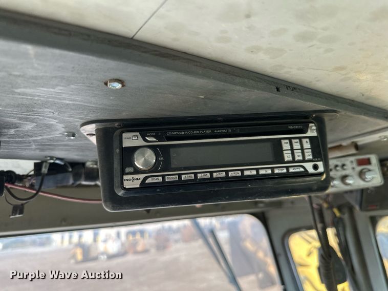 image for item DW4307 1981 Oshkosh truck cab and chassis