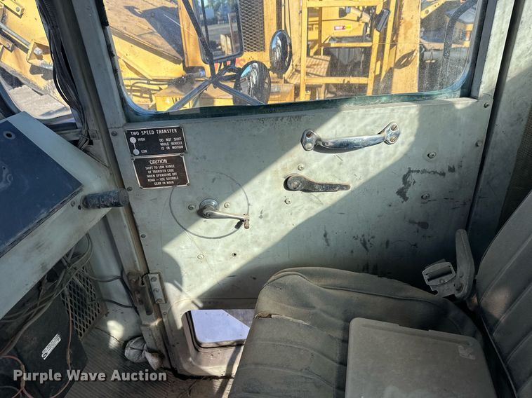 image for item DW4307 1981 Oshkosh truck cab and chassis