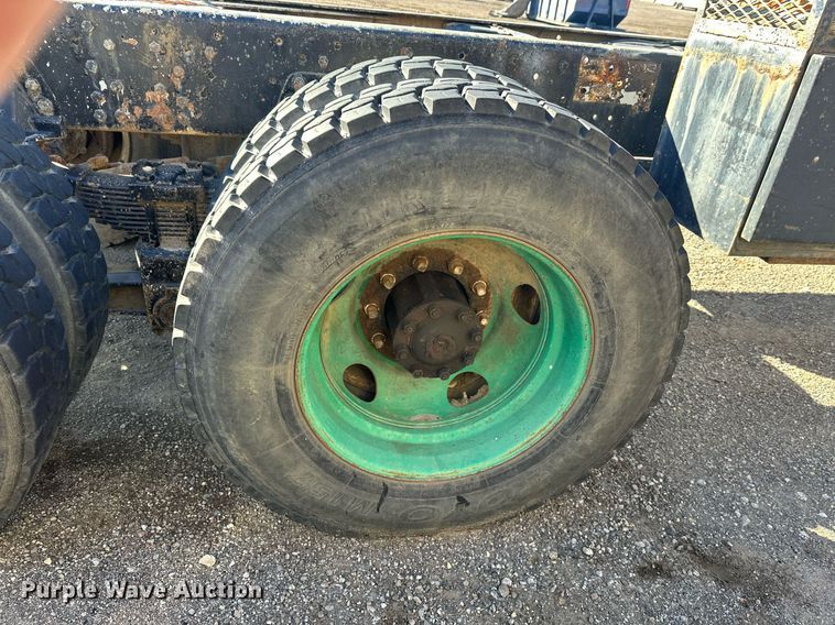 image for item DW4307 1981 Oshkosh truck cab and chassis