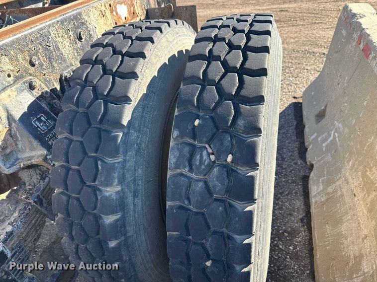 image for item DW4307 1981 Oshkosh truck cab and chassis