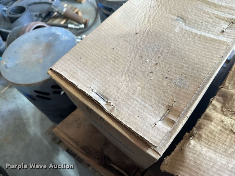 image for item DW4311 Approximately 7 heaters