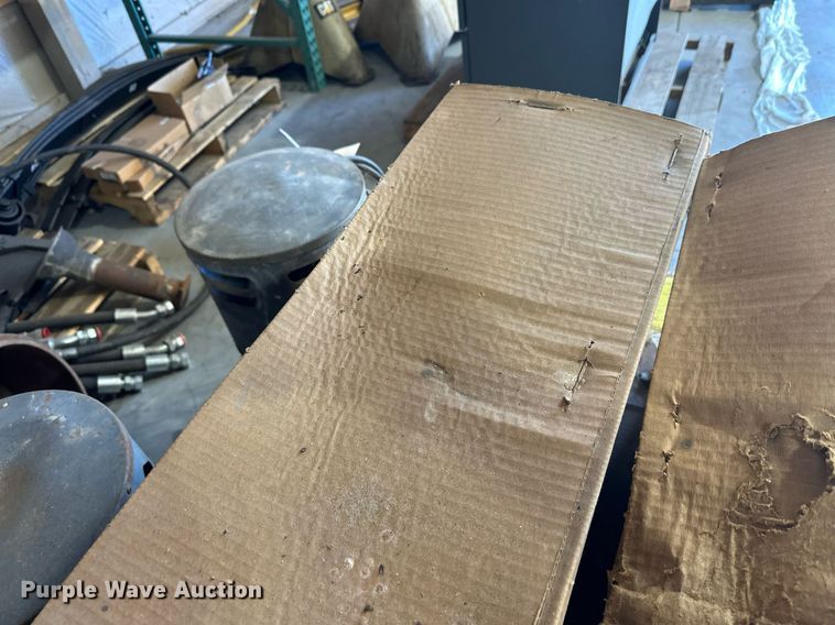 image for item DW4311 Approximately 7 heaters