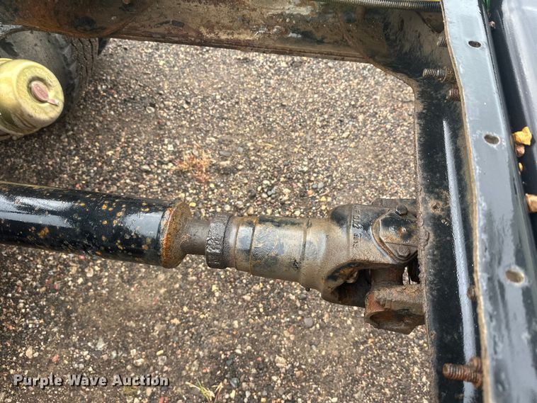 image for item DW4315 2012 International 7400 truck cab and chassis