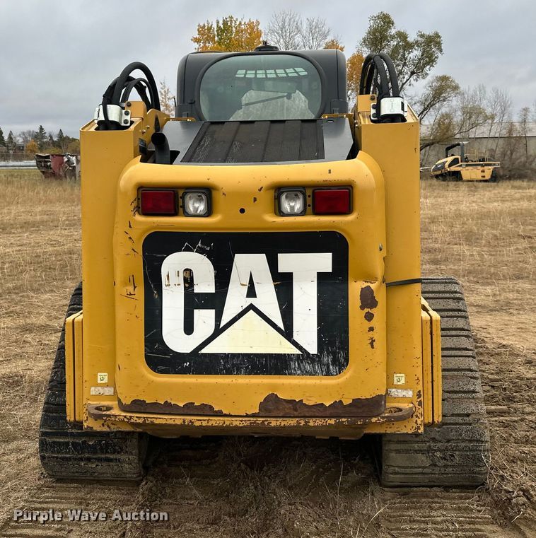 image for item DW4316 2013 Caterpillar 277C2 tracked skid steer loader