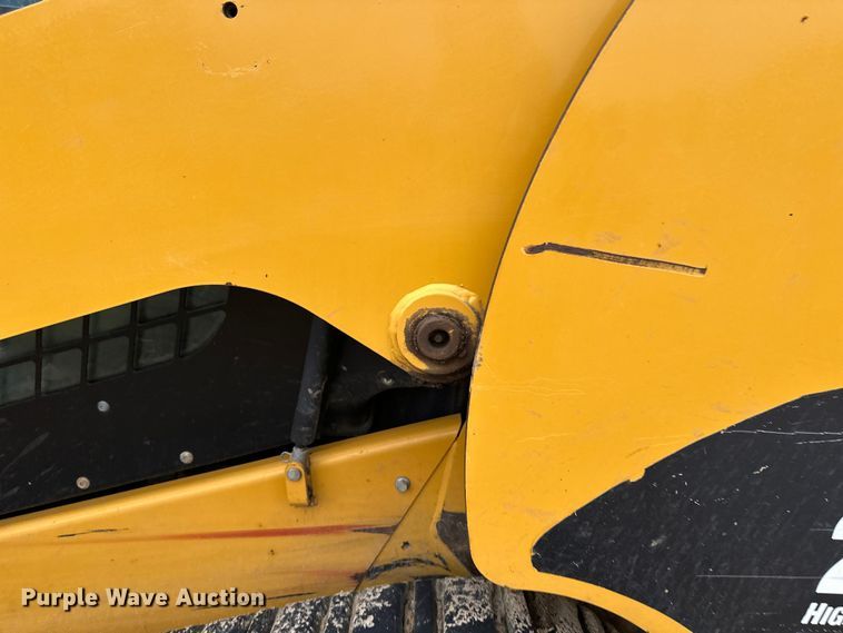 image for item DW4316 2013 Caterpillar 277C2 tracked skid steer loader