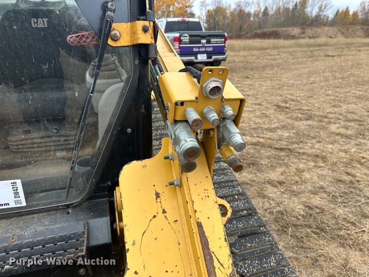 image for item DW4316 2013 Caterpillar 277C2 tracked skid steer loader