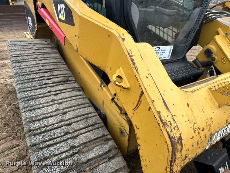 image for item DW4316 2013 Caterpillar 277C2 tracked skid steer loader