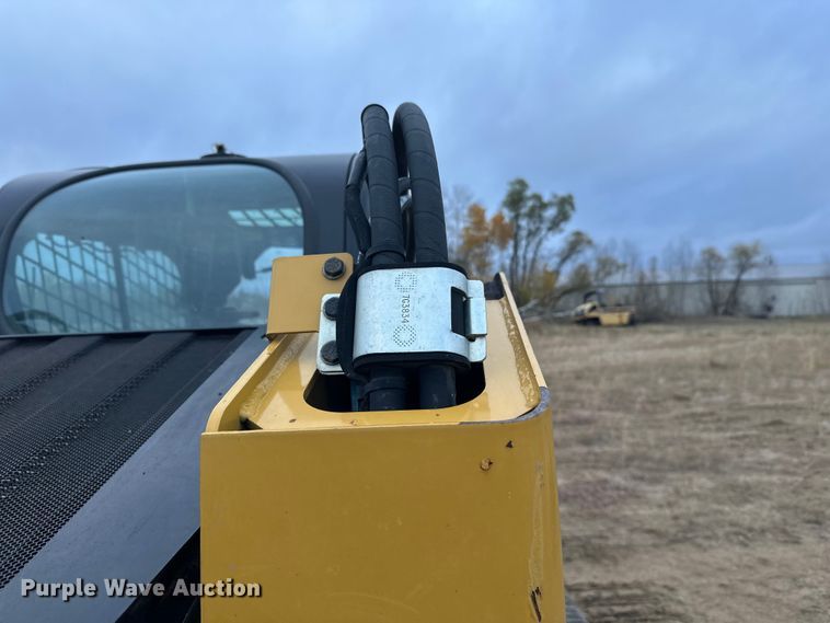 image for item DW4316 2013 Caterpillar 277C2 tracked skid steer loader