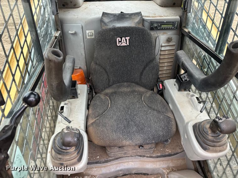image for item DW4316 2013 Caterpillar 277C2 tracked skid steer loader